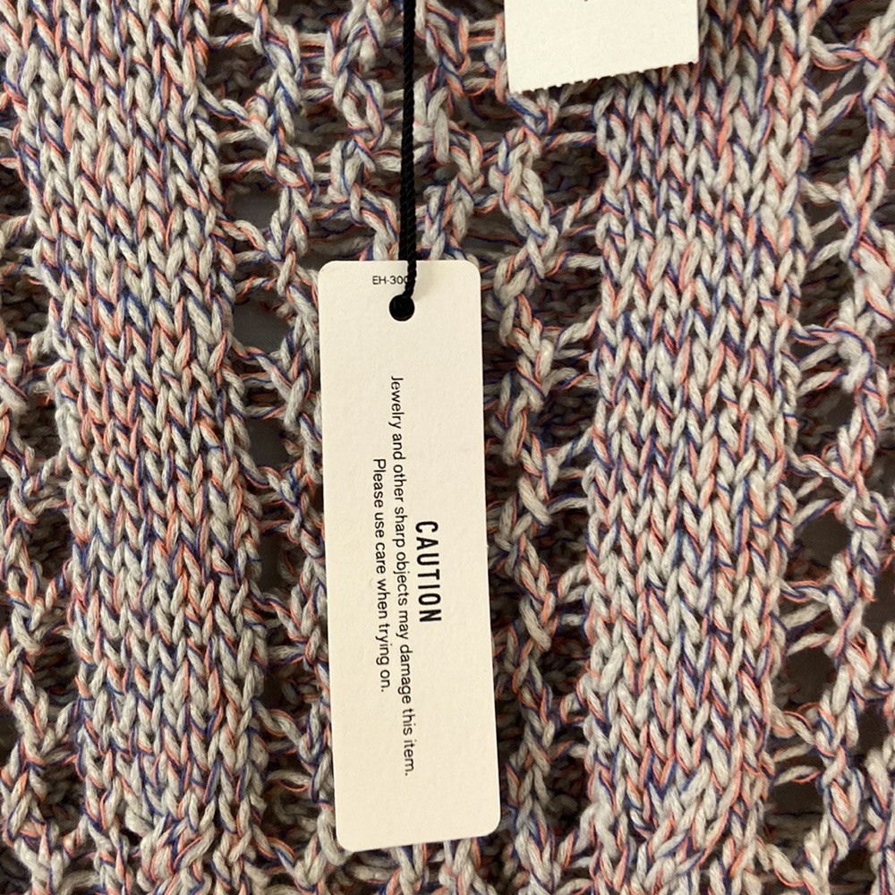 Express size XS sweater long sleeves brand new with tag length 22” bust 32” - Picture 5 of 12